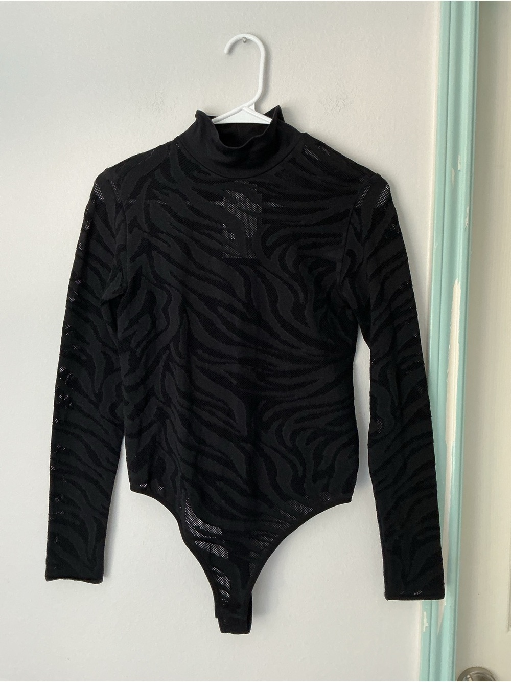 H&M Black Zebra-Pattern Turtleneck Long-Sleeve Bodysuit r